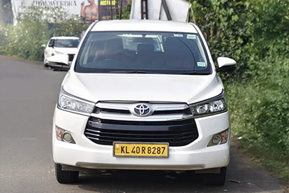 Travilo Innova Taxi